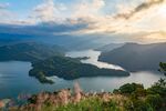 湖光山色