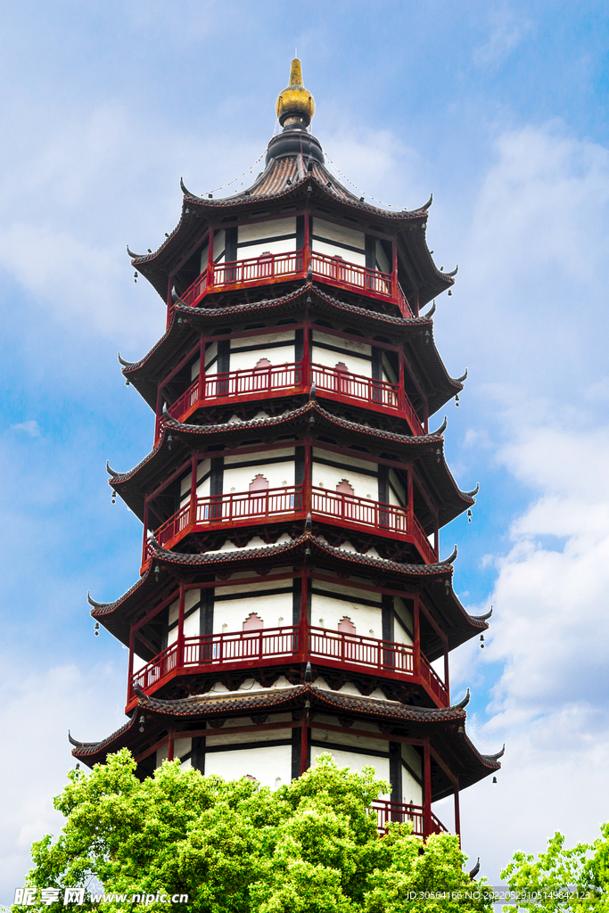 户外复古塔楼建筑