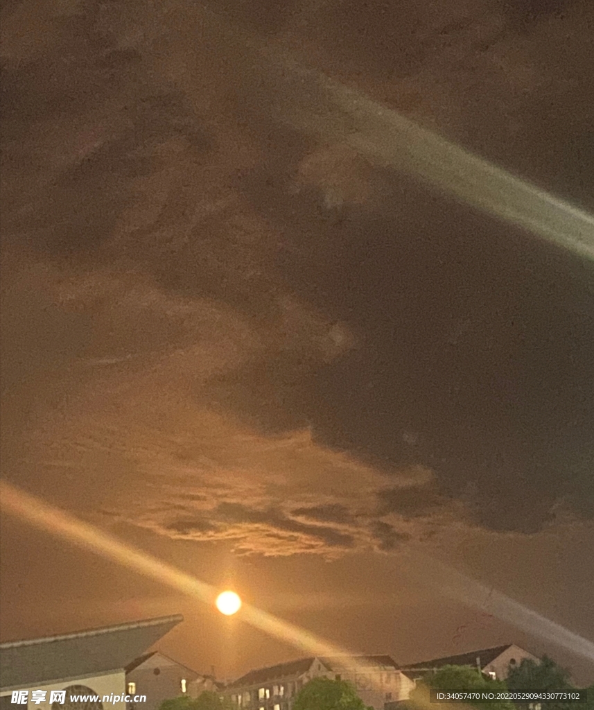 月光
