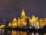 上海外滩老建筑的夜景灯光