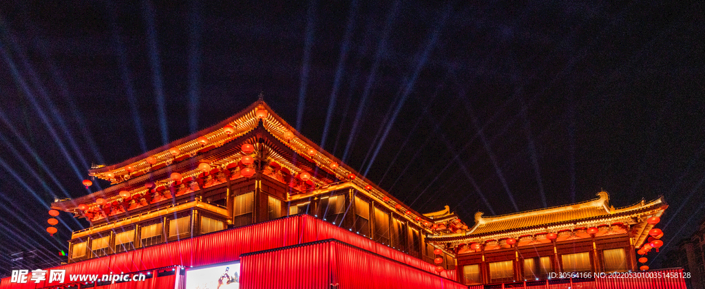 户外夜晚宫殿建筑