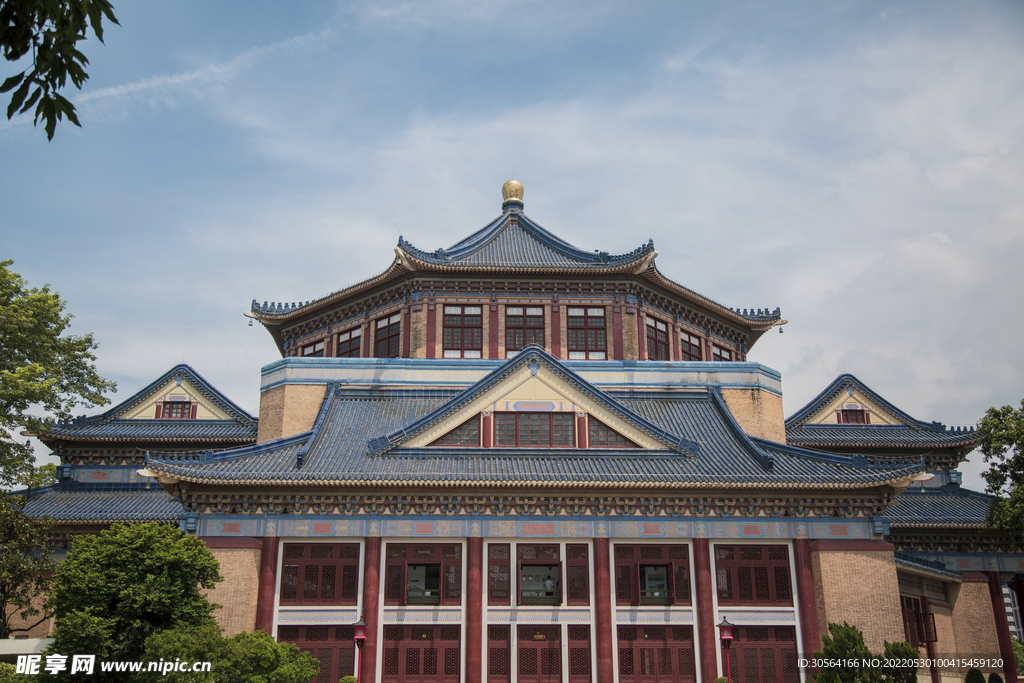 户外复古宫殿建筑