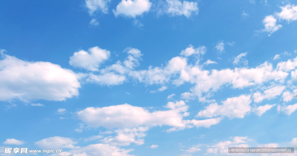 蓝天白云