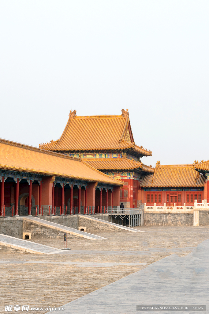 户外复古宫殿建筑