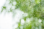 下雨  
