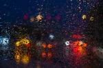 下雨  