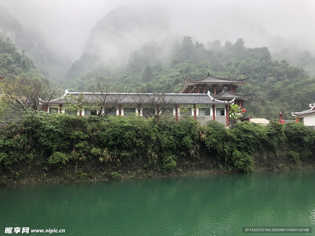 张家界 天门山 古建筑 天空