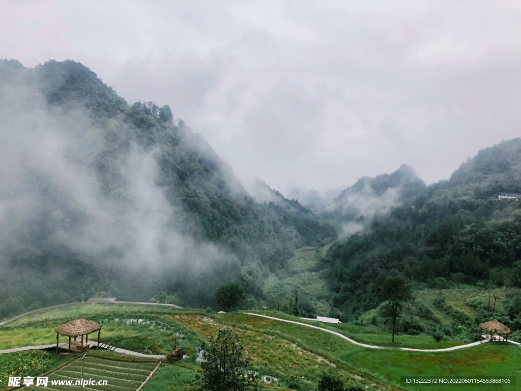 张家界 天门山 云雾 天空