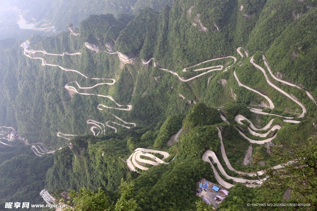 天门山的路