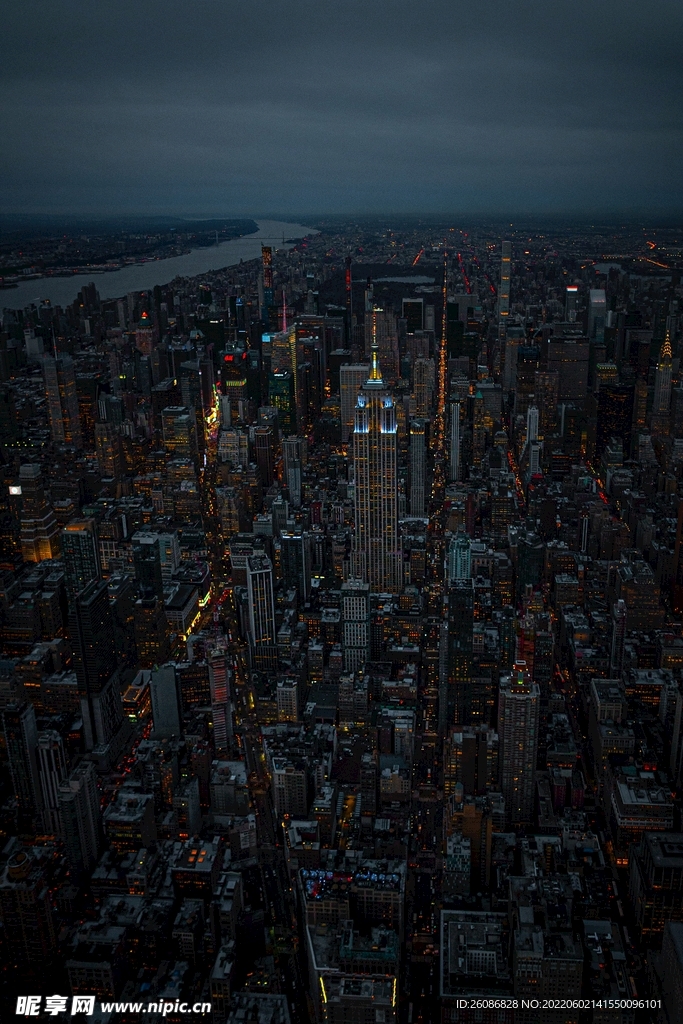 夜晚下的城市