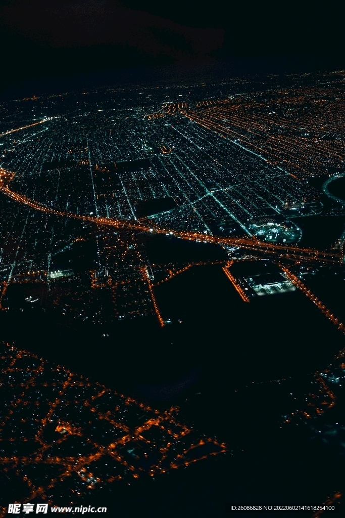 夜晚城市俯瞰图