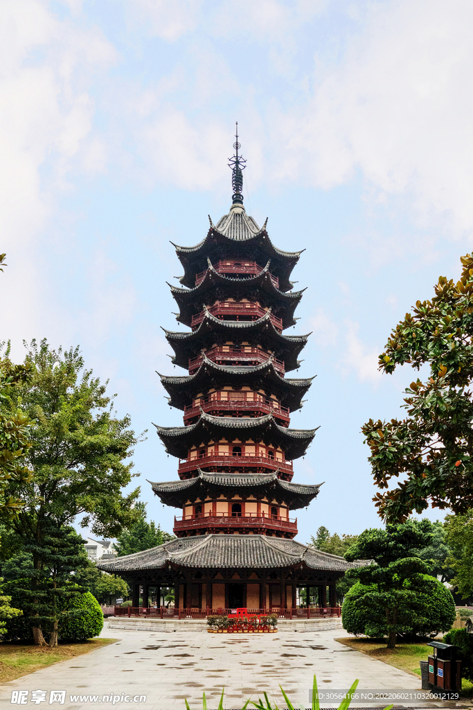 户外复古塔楼建筑