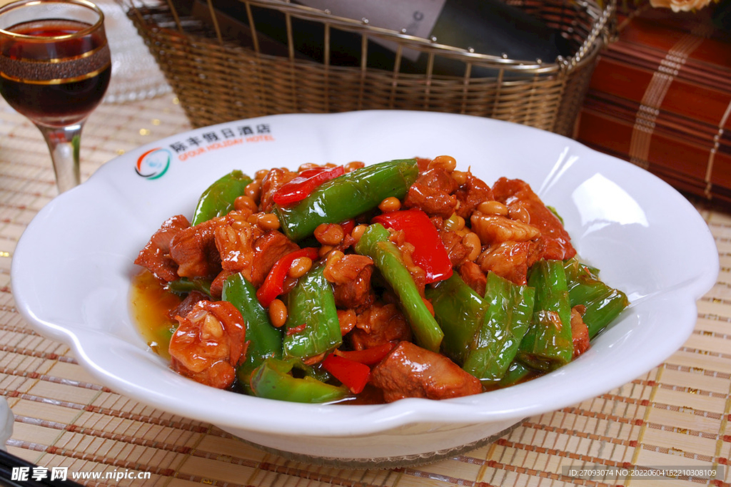 炒牛腩