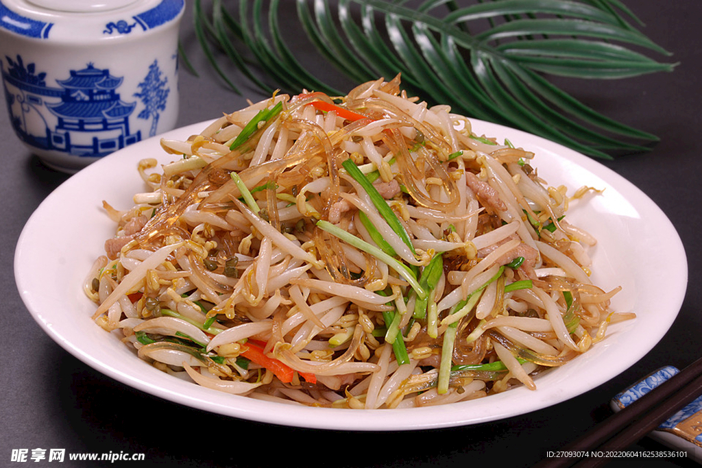 豆芽炒肉