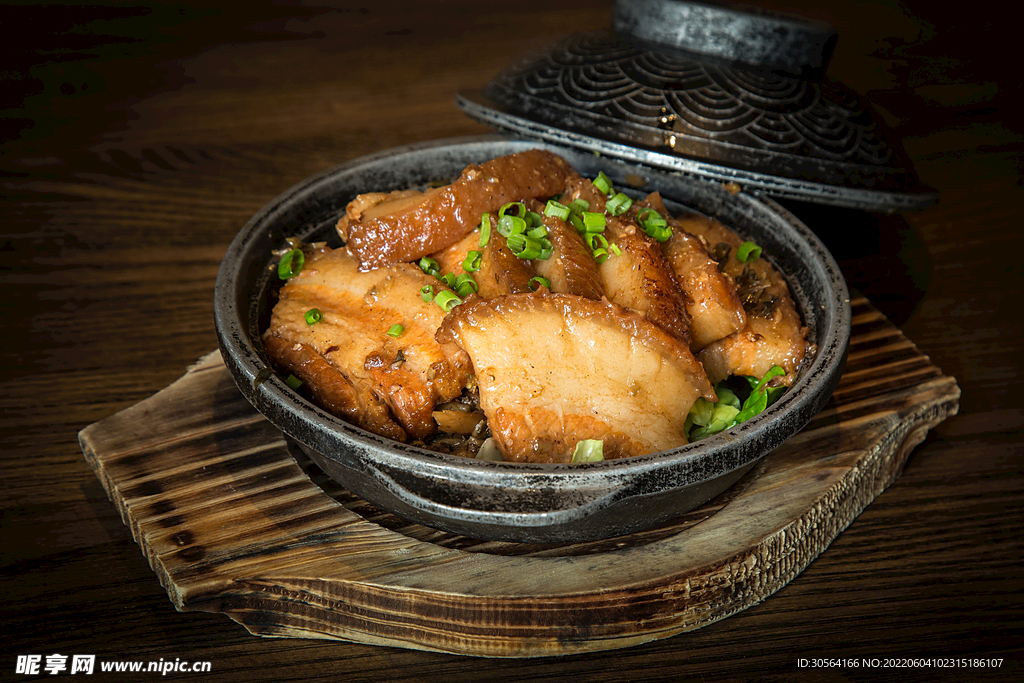 砂锅炖肉蒸肉美食