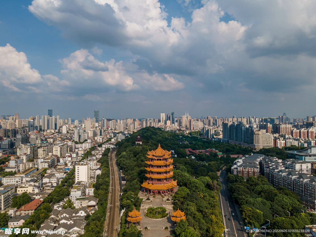 户外复古旅游塔楼建筑