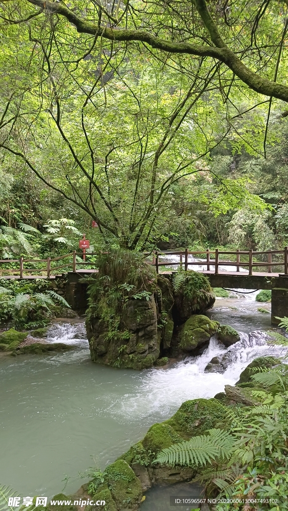 万盛黑山谷景区