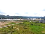俯瞰城市郊区美景