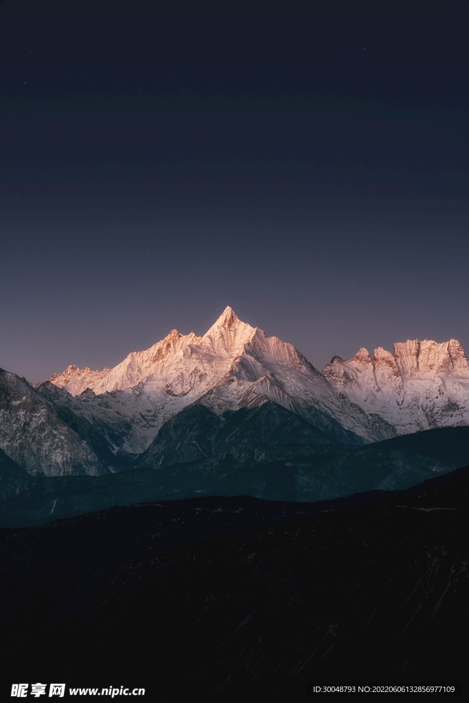 雪山夜景