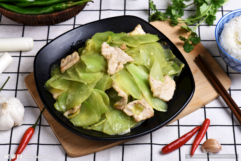 莴苣炒肉美食