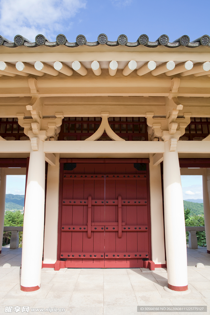 户外复古木门牌楼建筑