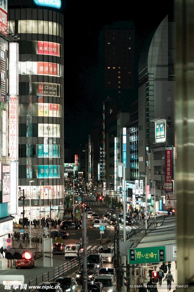 户外城市夜晚街头