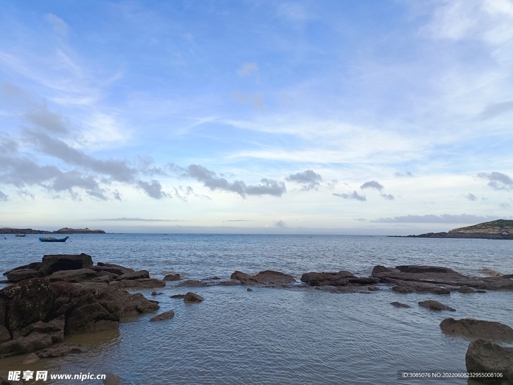 大海礁石风景