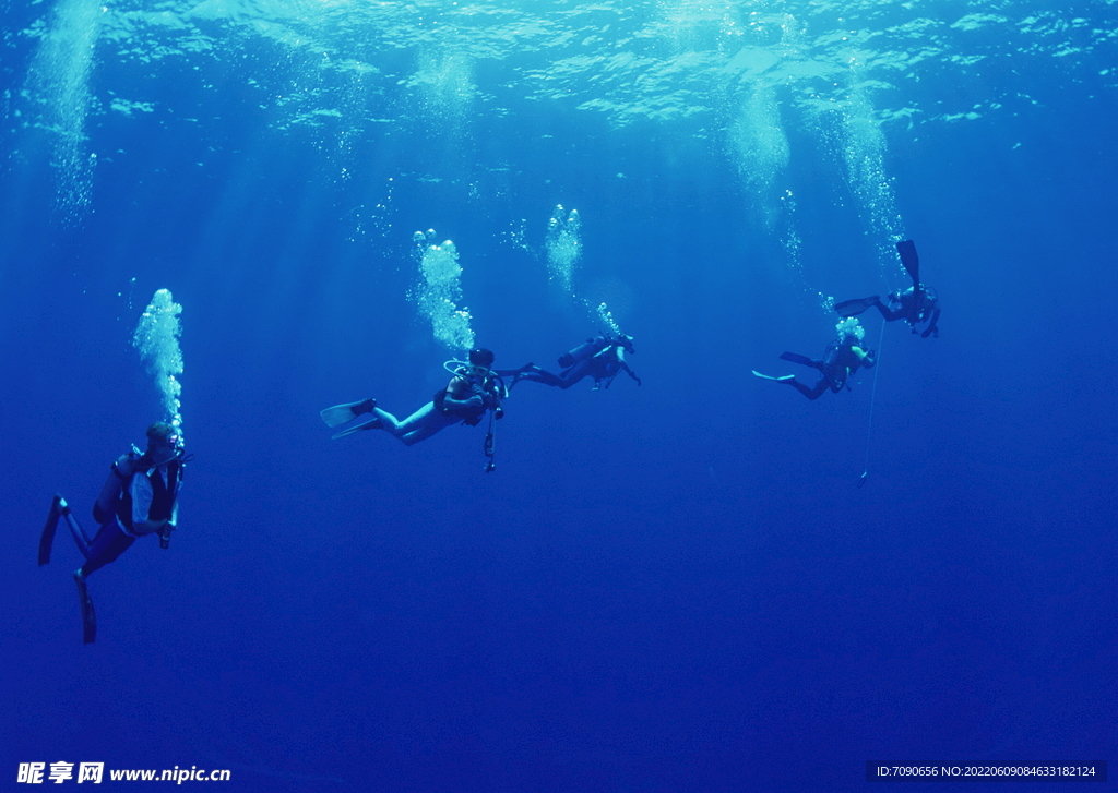 海底潜水       