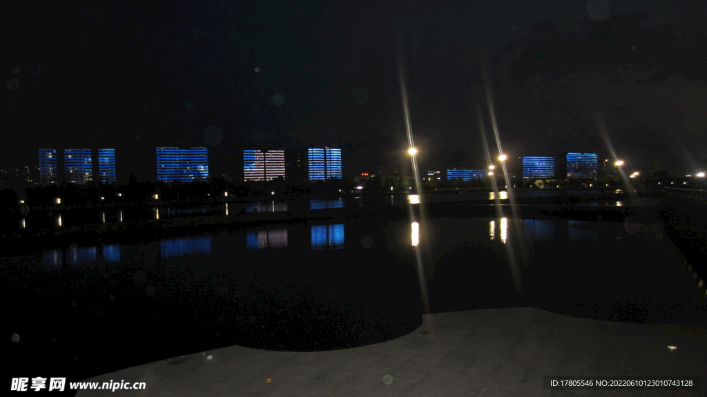 夜景图片  江边山水夜景 美丽