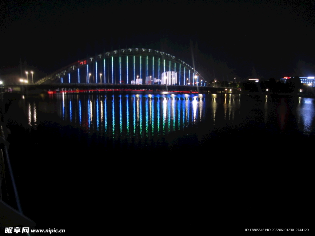 夜景图片  江边山水夜景 美丽