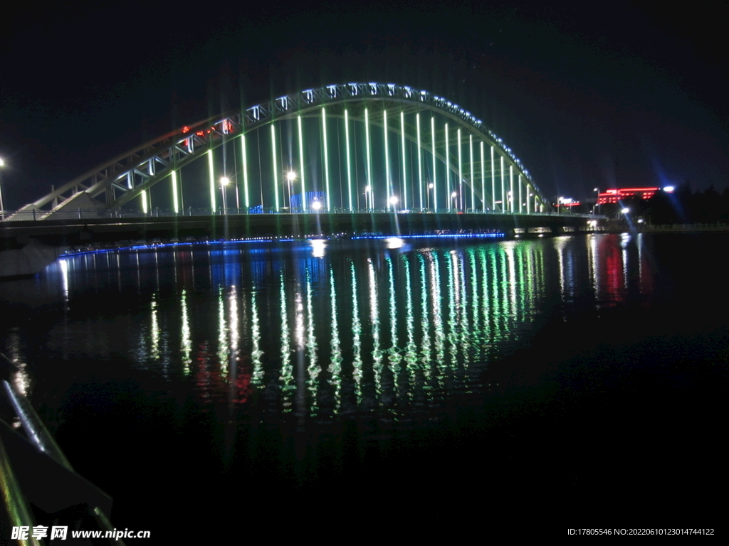 夜景图片  江边山水夜景 美丽