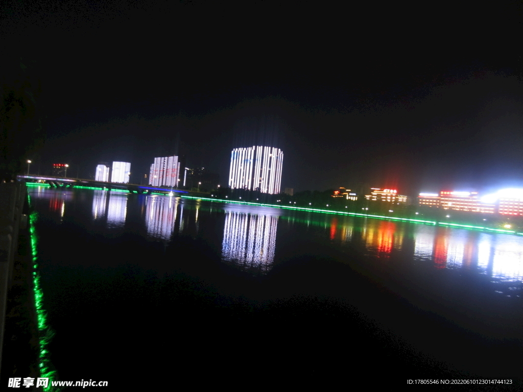 夜景图片  江边山水夜景 美丽