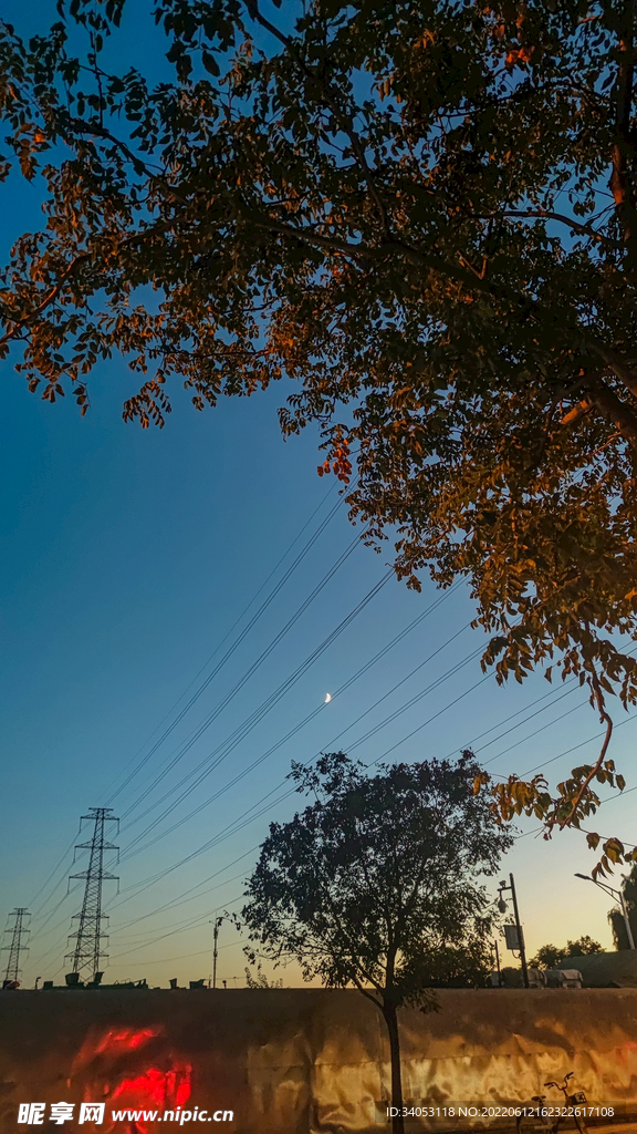 夜景电塔