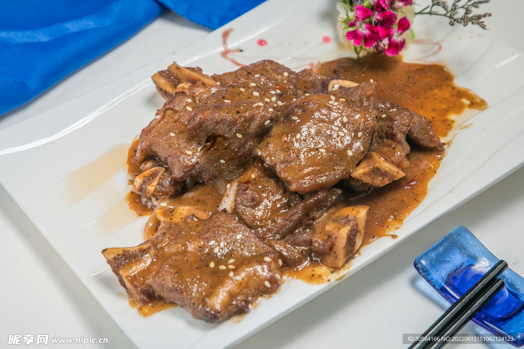 咖喱牛仔骨美食