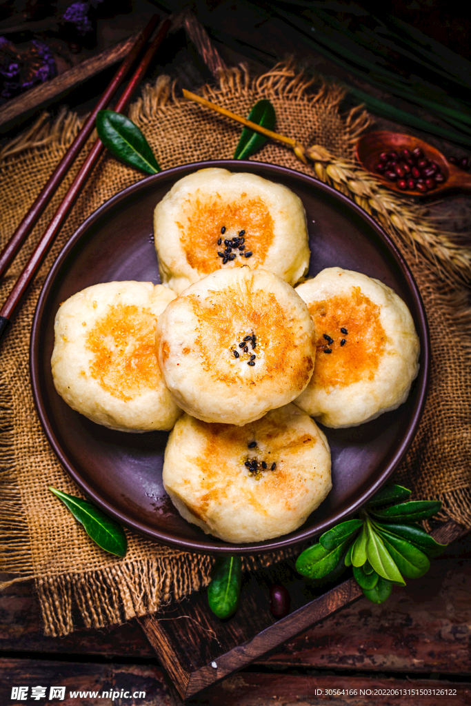 芝麻烧饼美食甜品