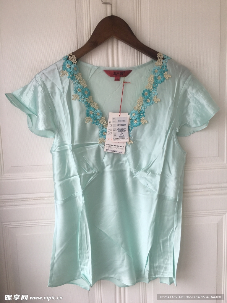 睡衣服装套装 