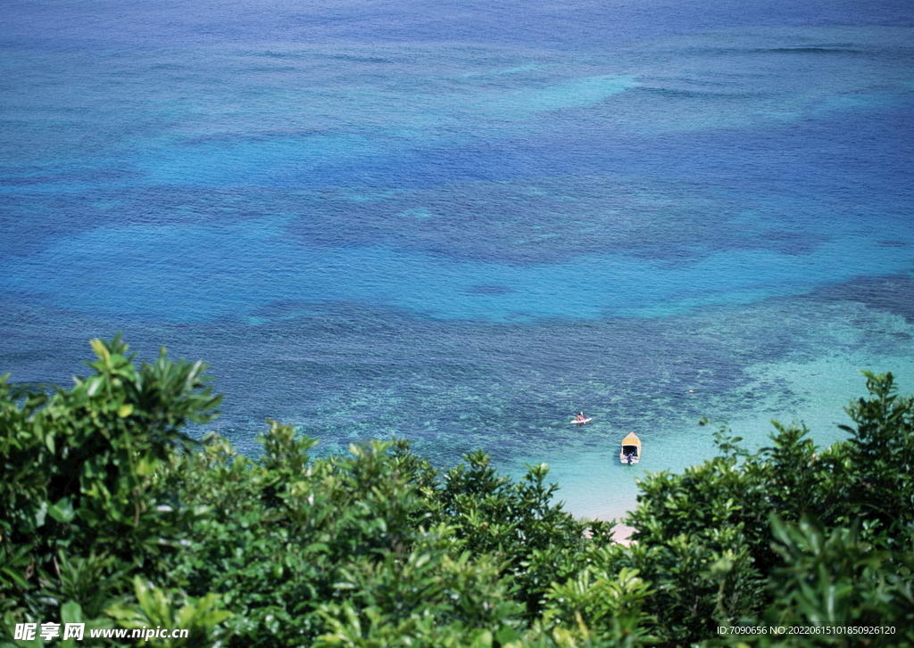 碧海蓝天    