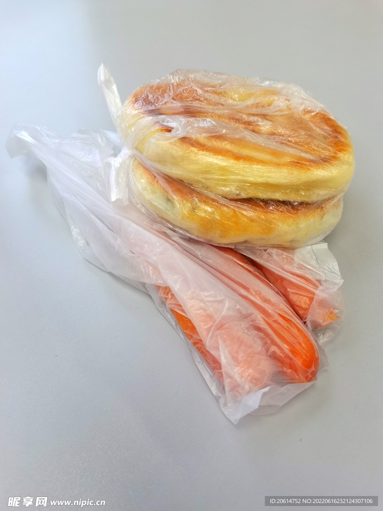 酱饼和腊肠