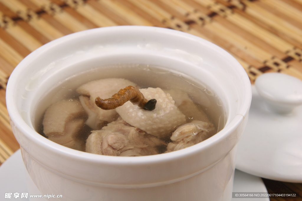 虫草老鸭汤美食