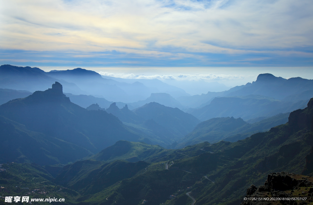 崇山峻岭     摄影    