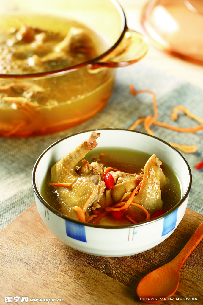 虫草花炖鸽子