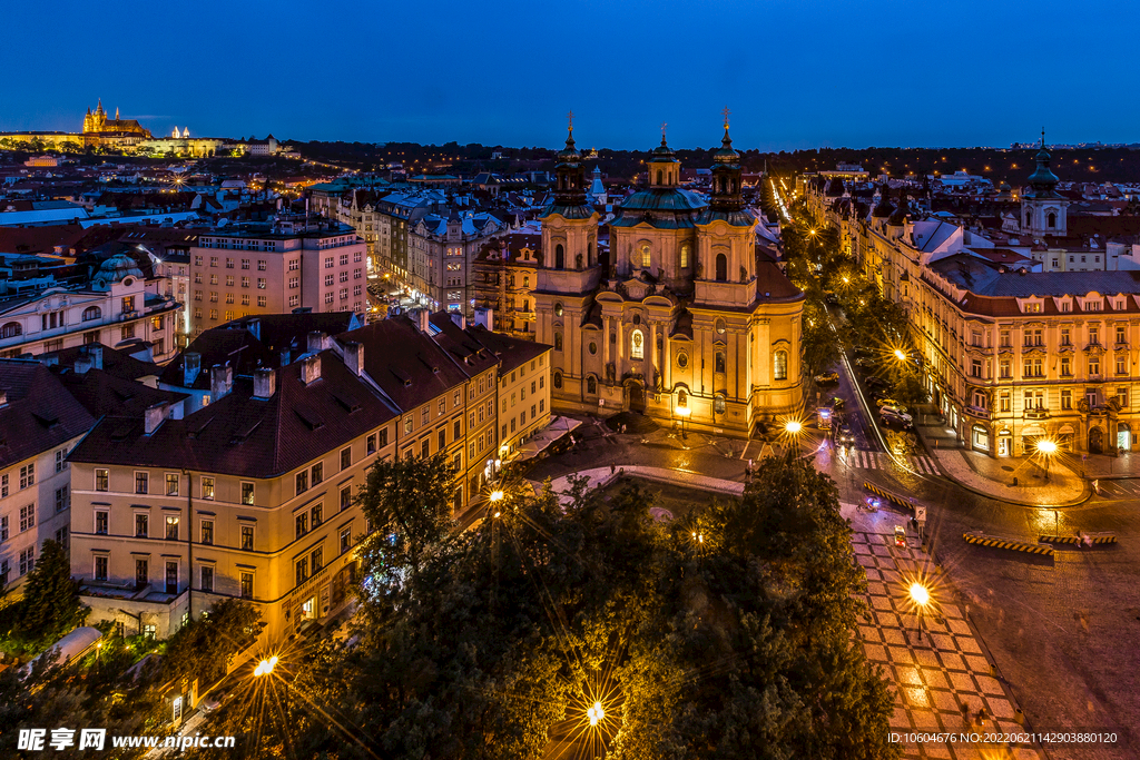 布拉格老城广场夜景