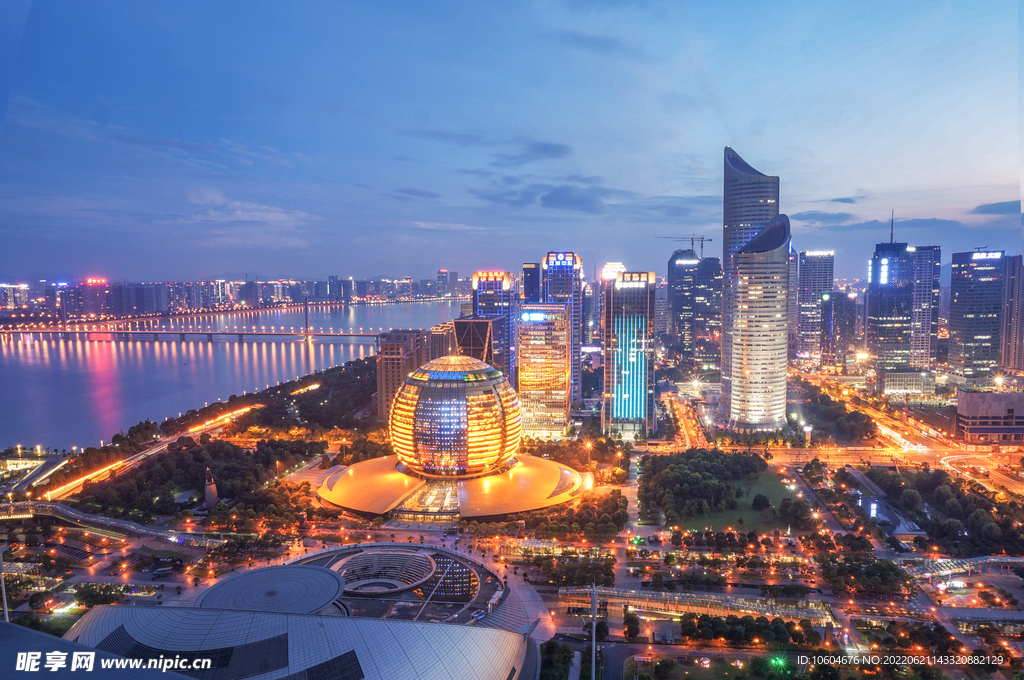 城市夜景图