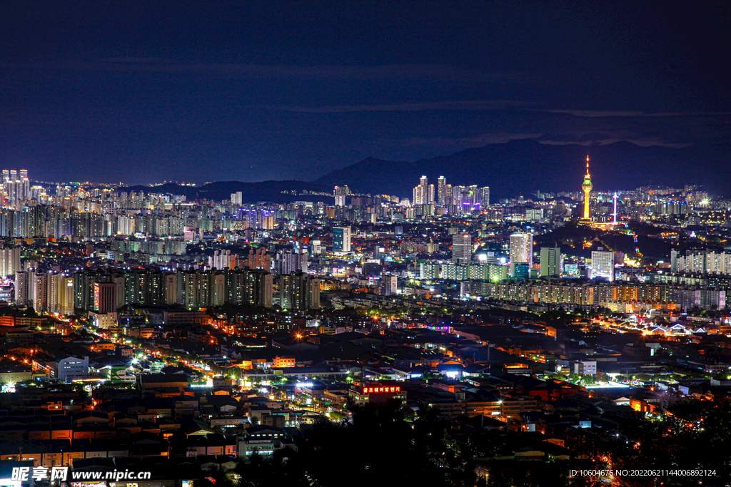 城市夜景图