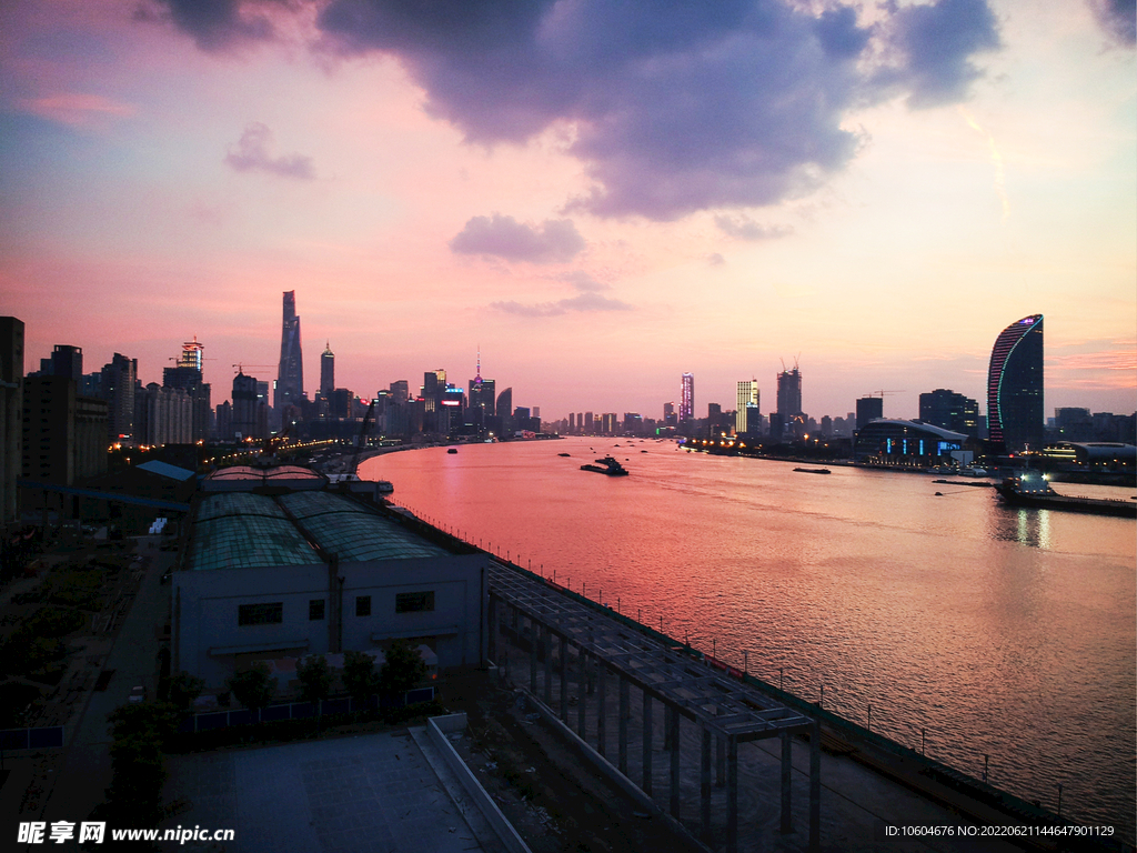 城市夜景图
