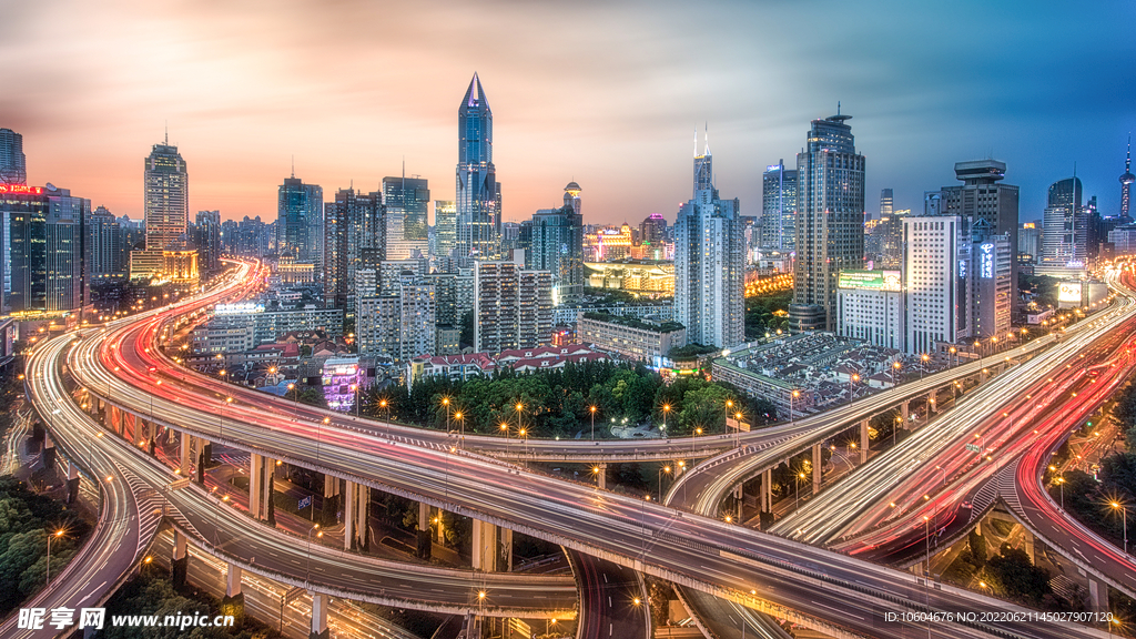 城市夜景图