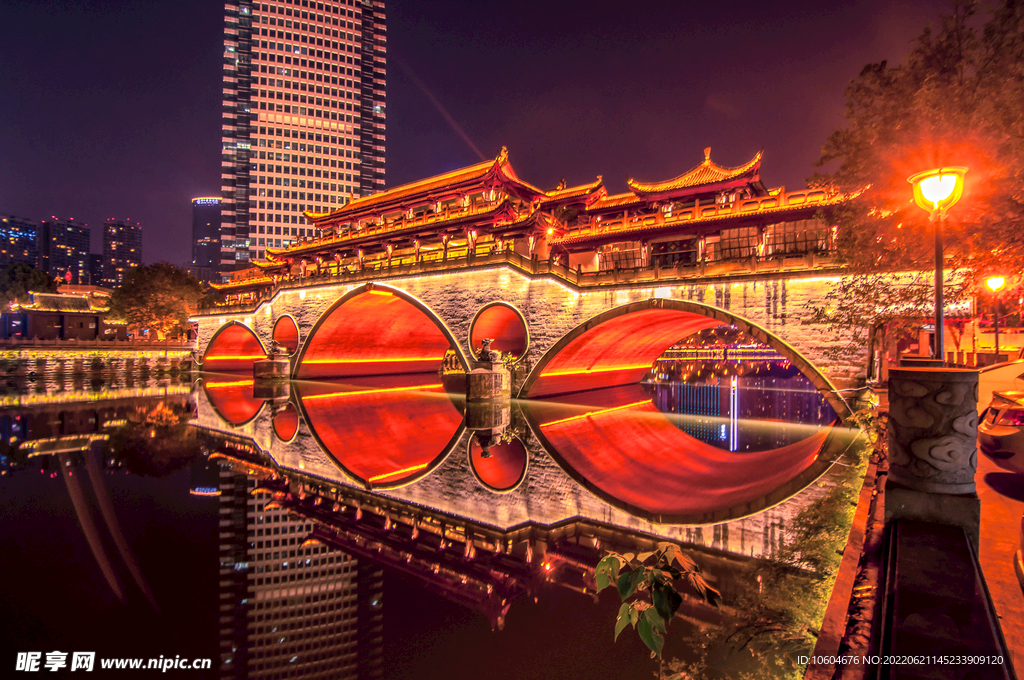 城市夜景图