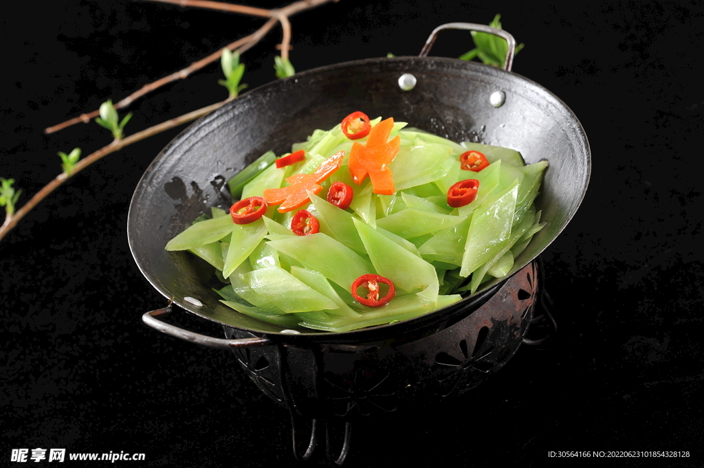 清炒莴苣美食