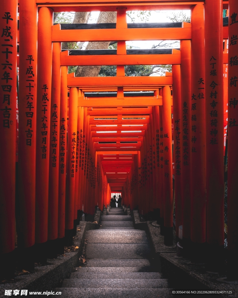 户外复古红色建筑