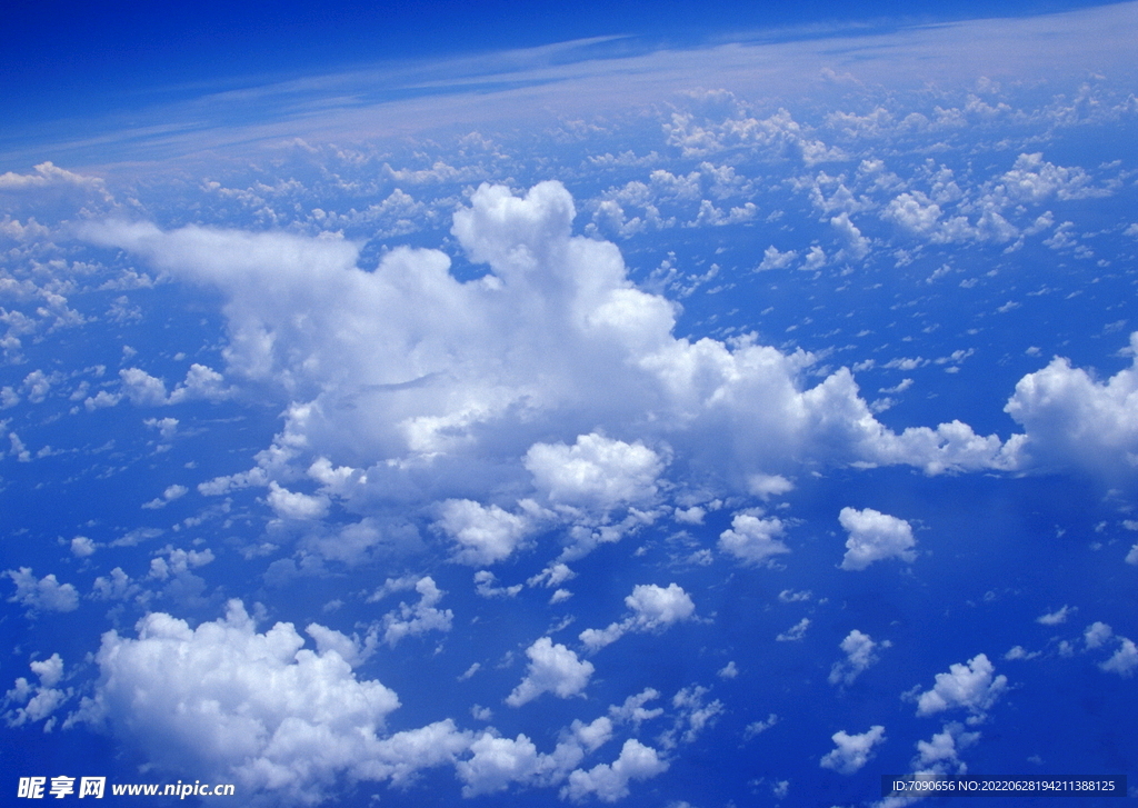 湛蓝的天空    